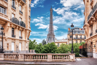 A picture of the Eiffel Tower in Paris