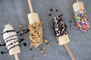 Breakfast Banana Popsicles thumbnail image