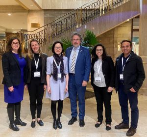 Dr. Jennifer Khoury standing alongside Parliamentarians and Canadian Researchers at Science Meets Parliament